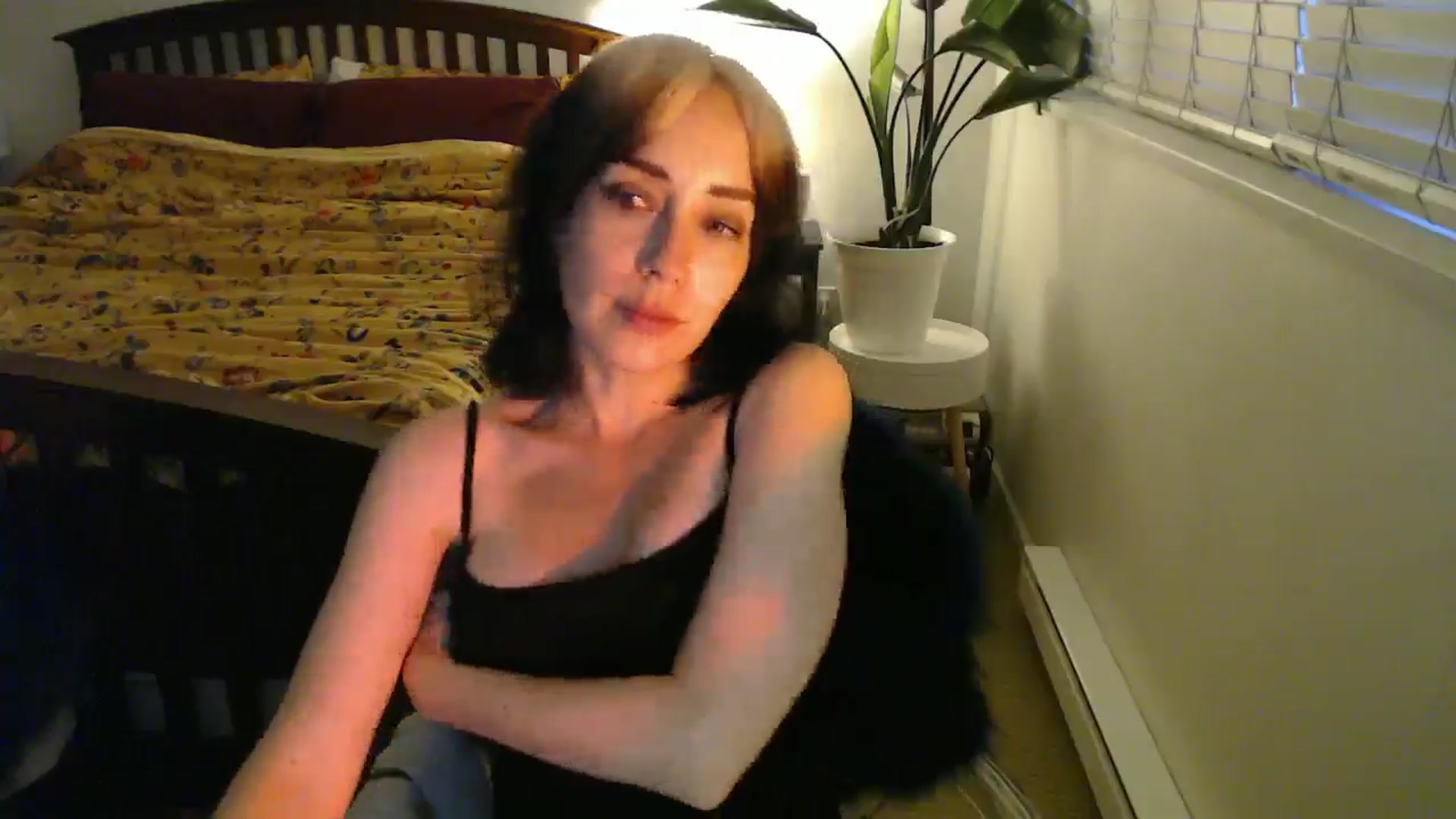 Gallery image thumbnail from NahlaHoney's myfreecams stream on, 09/04/2024, 03:31 image 17 of 20