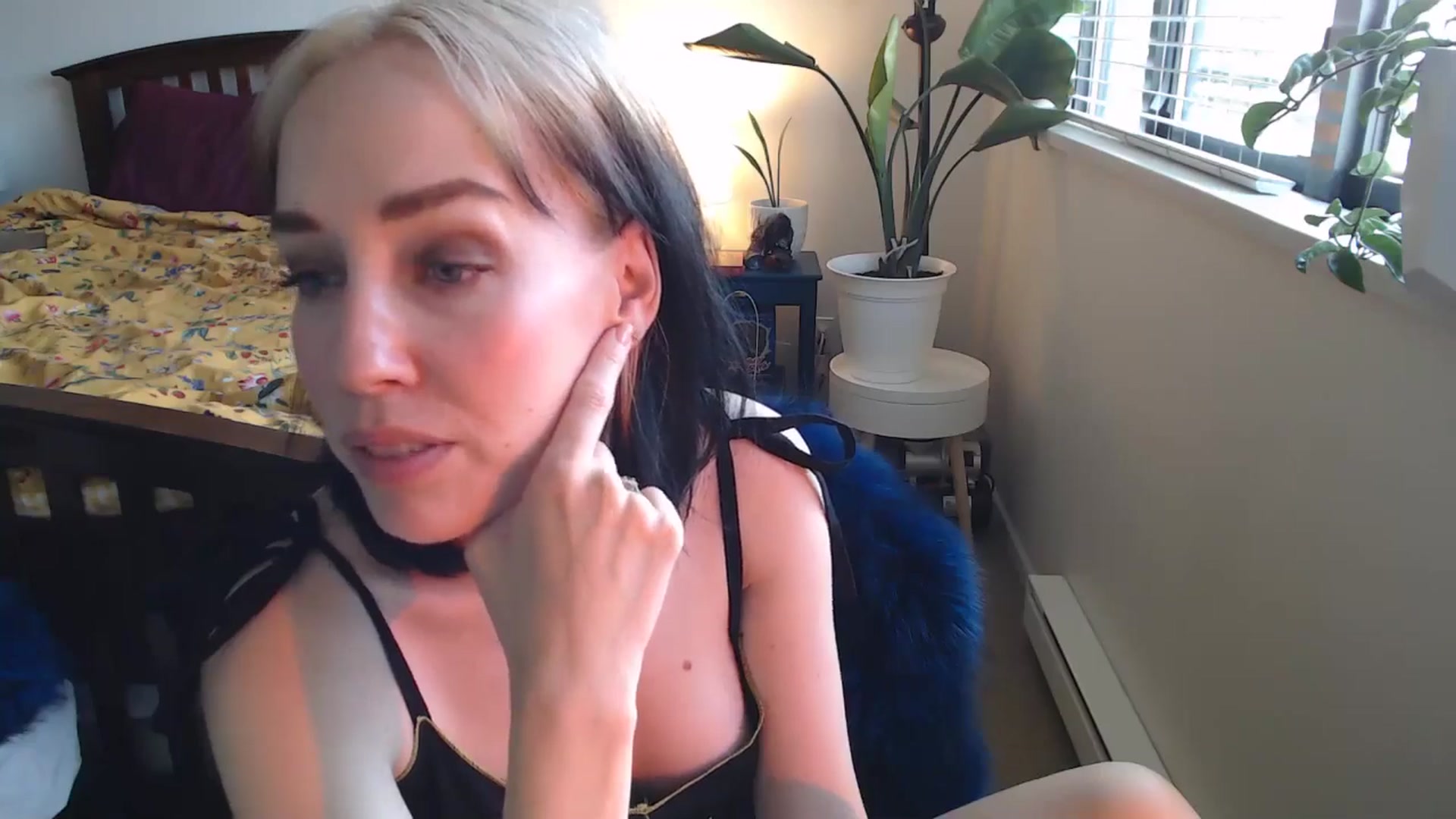 Gallery image thumbnail from NahlaHoney's myfreecams stream on, 09/06/2024, 02:26 image 10 of 20
