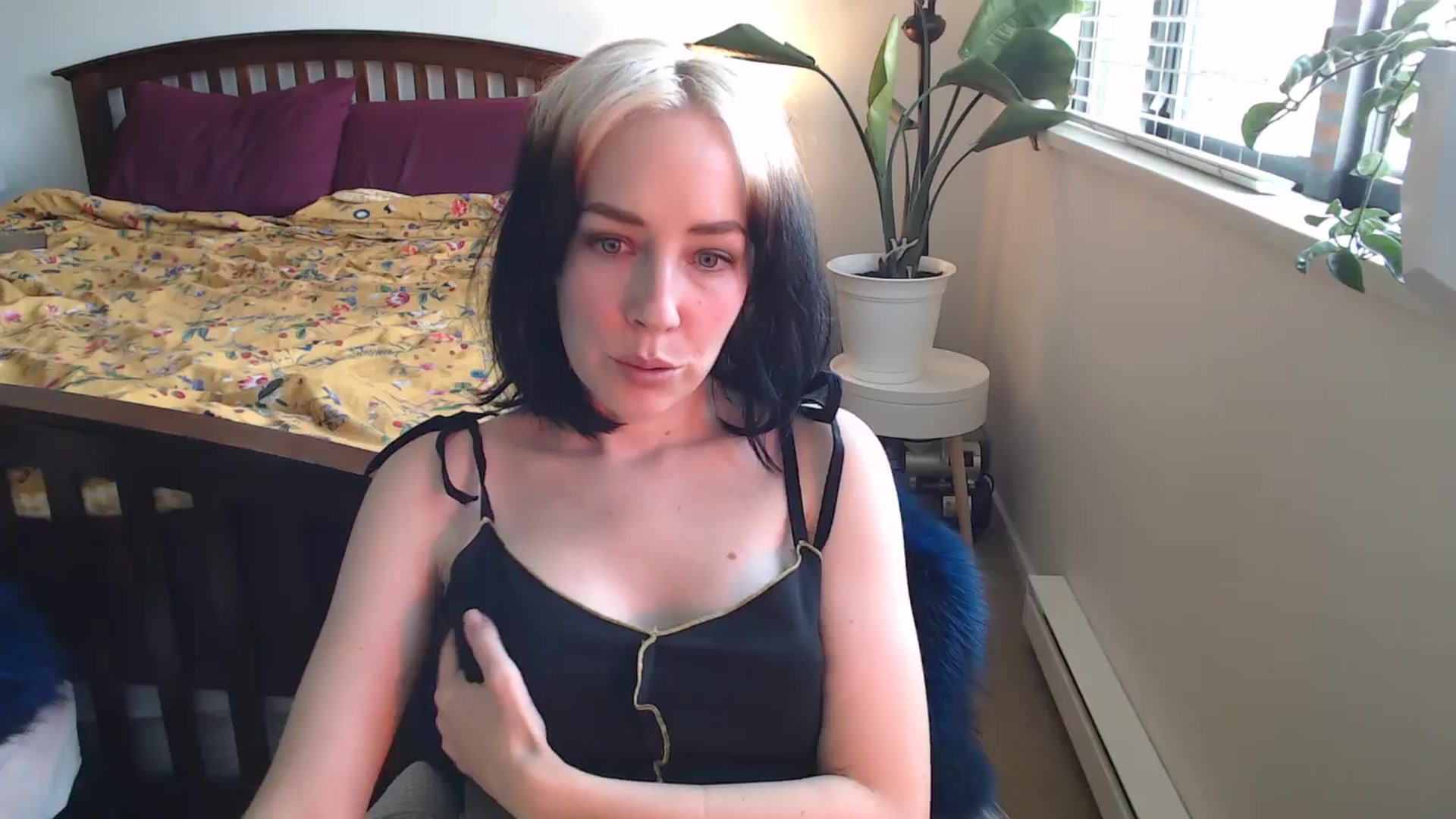 Gallery image thumbnail from NahlaHoney's myfreecams stream on, 09/06/2024, 02:26 image 5 of 20