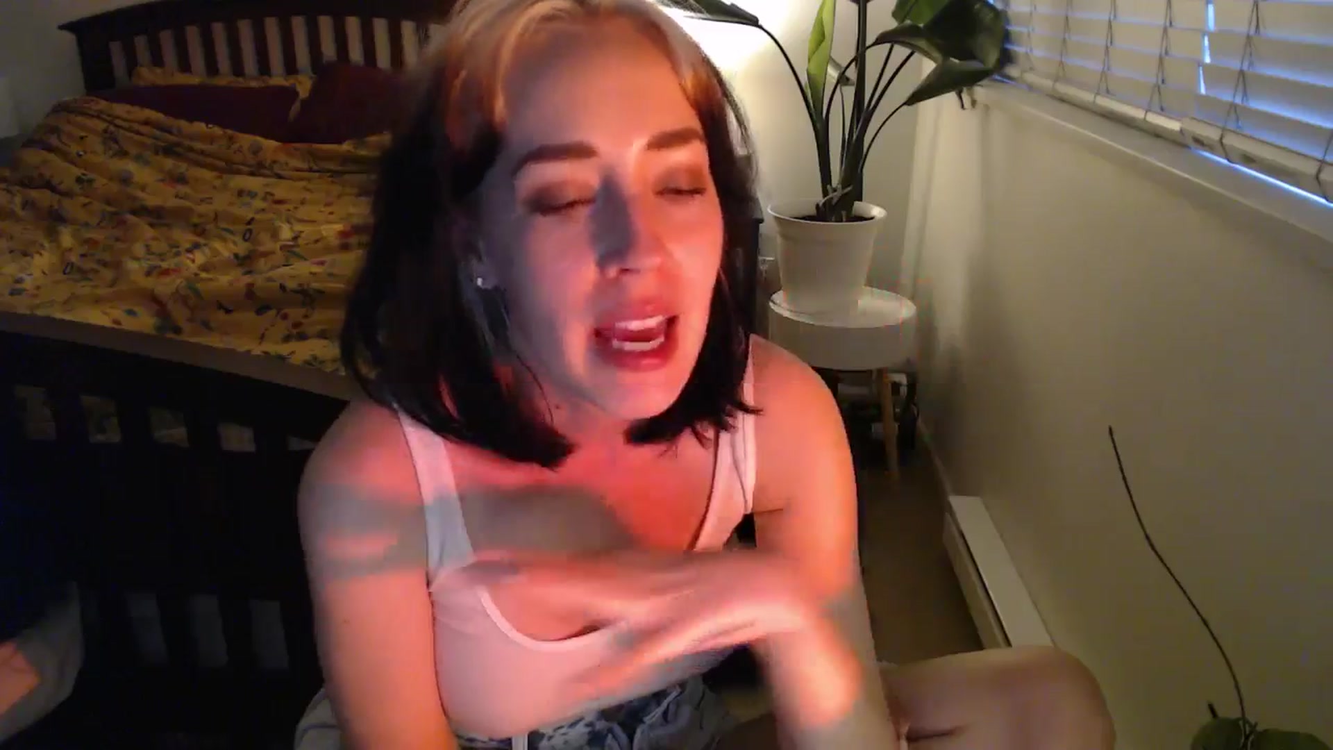 Gallery image thumbnail from NahlaHoney's myfreecams stream on, 09/08/2024, 03:22 image 13 of 20