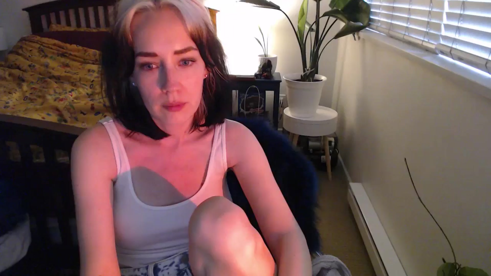 Gallery image thumbnail from NahlaHoney's myfreecams stream on, 09/08/2024, 03:22 image 4 of 20