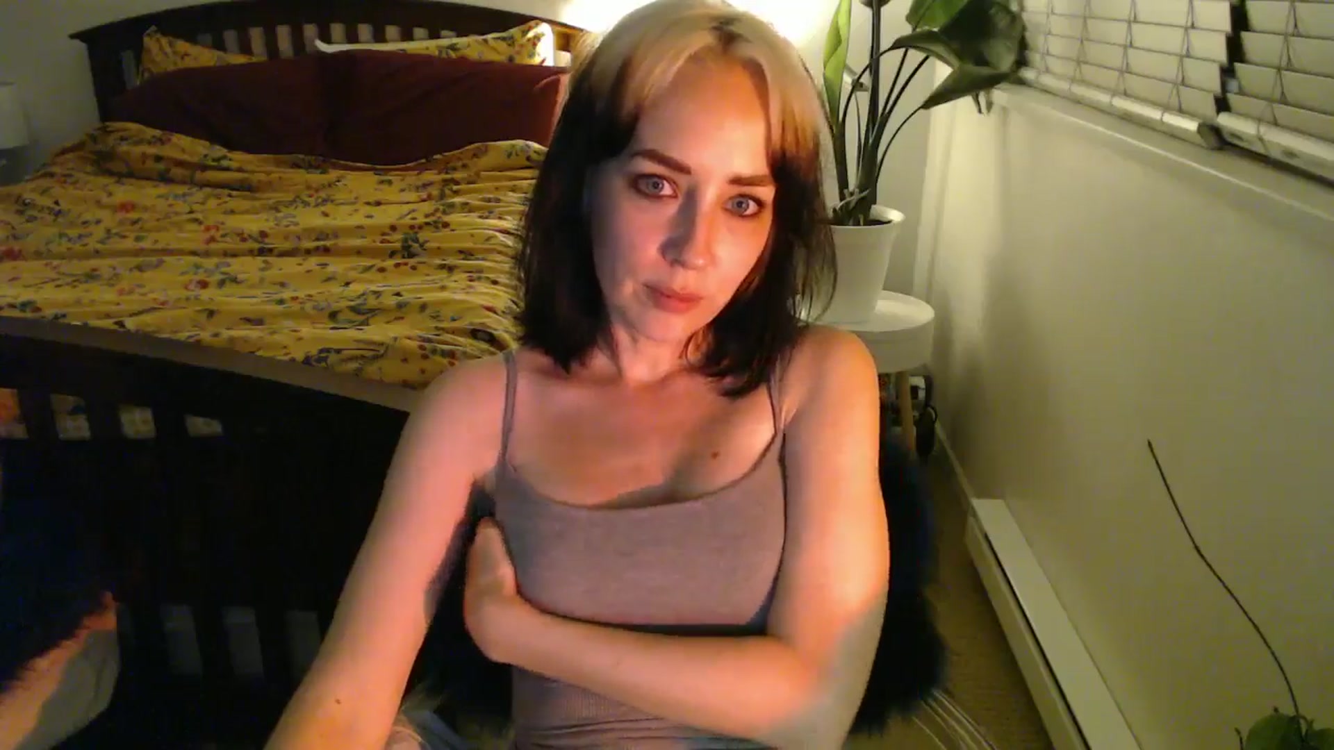 Gallery image thumbnail from NahlaHoney's myfreecams stream on, 09/09/2024, 03:58 image 18 of 20