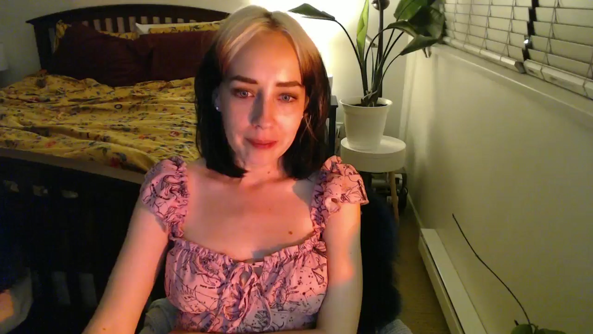 Gallery image thumbnail from NahlaHoney's myfreecams stream on, 09/10/2024, 04:06 image 20 of 20