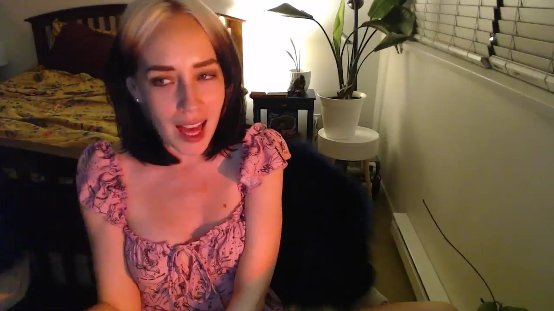Gallery image thumbnail from NahlaHoney's myfreecams stream on, 09/10/2024, 04:06 image 12 of 20