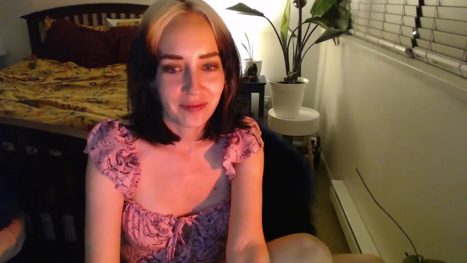 Gallery image thumbnail from NahlaHoney's myfreecams stream on, 09/10/2024, 04:06 image 8 of 20