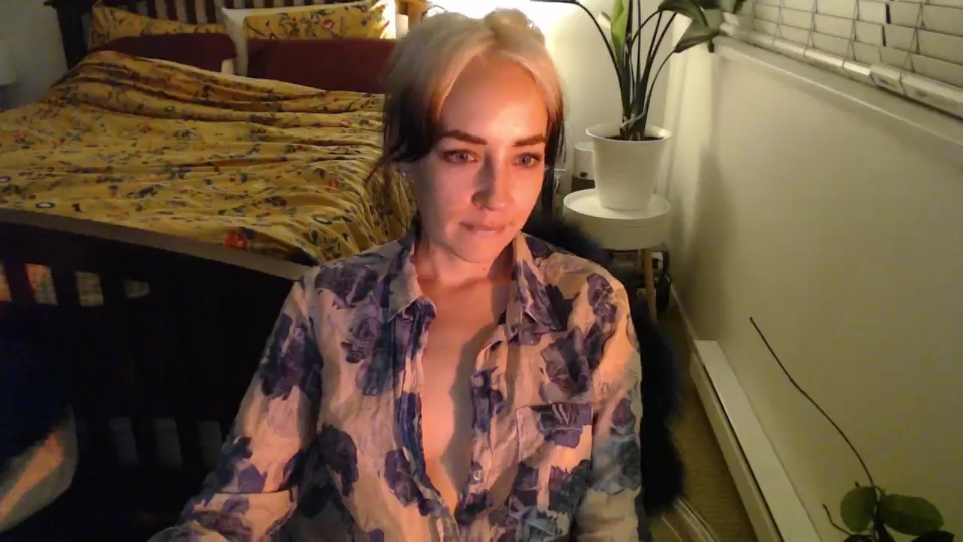 Gallery image thumbnail from NahlaHoney's myfreecams stream on, 09/13/2024, 05:12 image 15 of 20