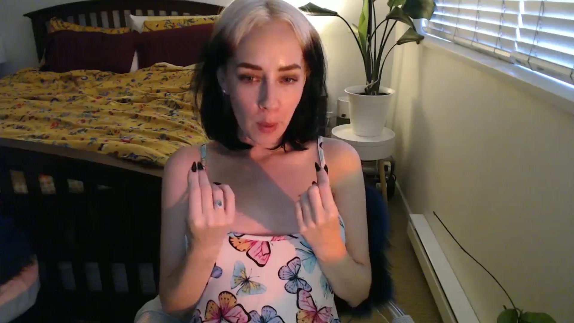 Gallery image thumbnail from NahlaHoney's myfreecams stream on, 09/17/2024, 04:23 image 11 of 20
