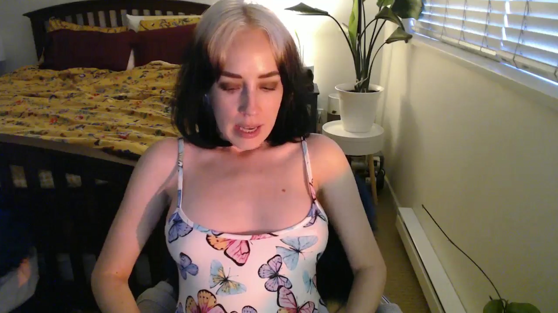 Gallery image thumbnail from NahlaHoney's myfreecams stream on, 09/17/2024, 04:23 image 20 of 20