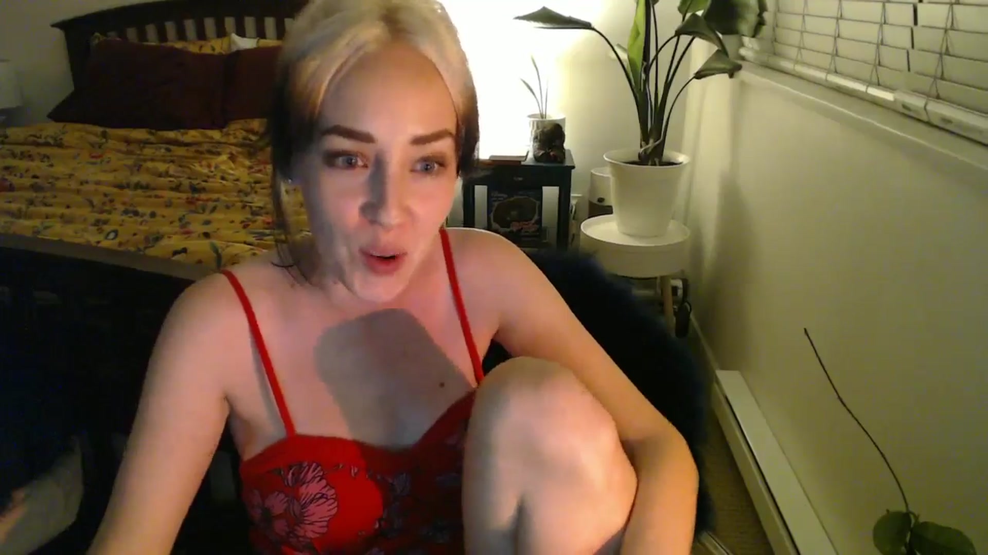 Gallery image thumbnail from NahlaHoney's myfreecams stream on, 09/18/2024, 04:27 image 19 of 20