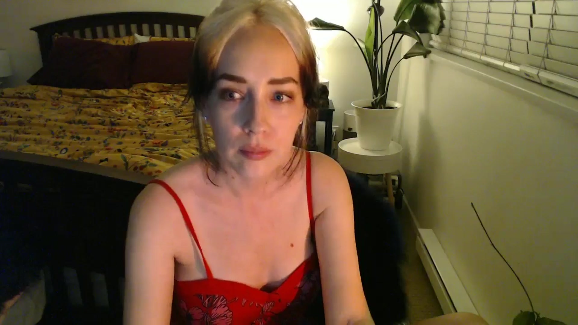 Gallery image thumbnail from NahlaHoney's myfreecams stream on, 09/18/2024, 04:27 image 13 of 20
