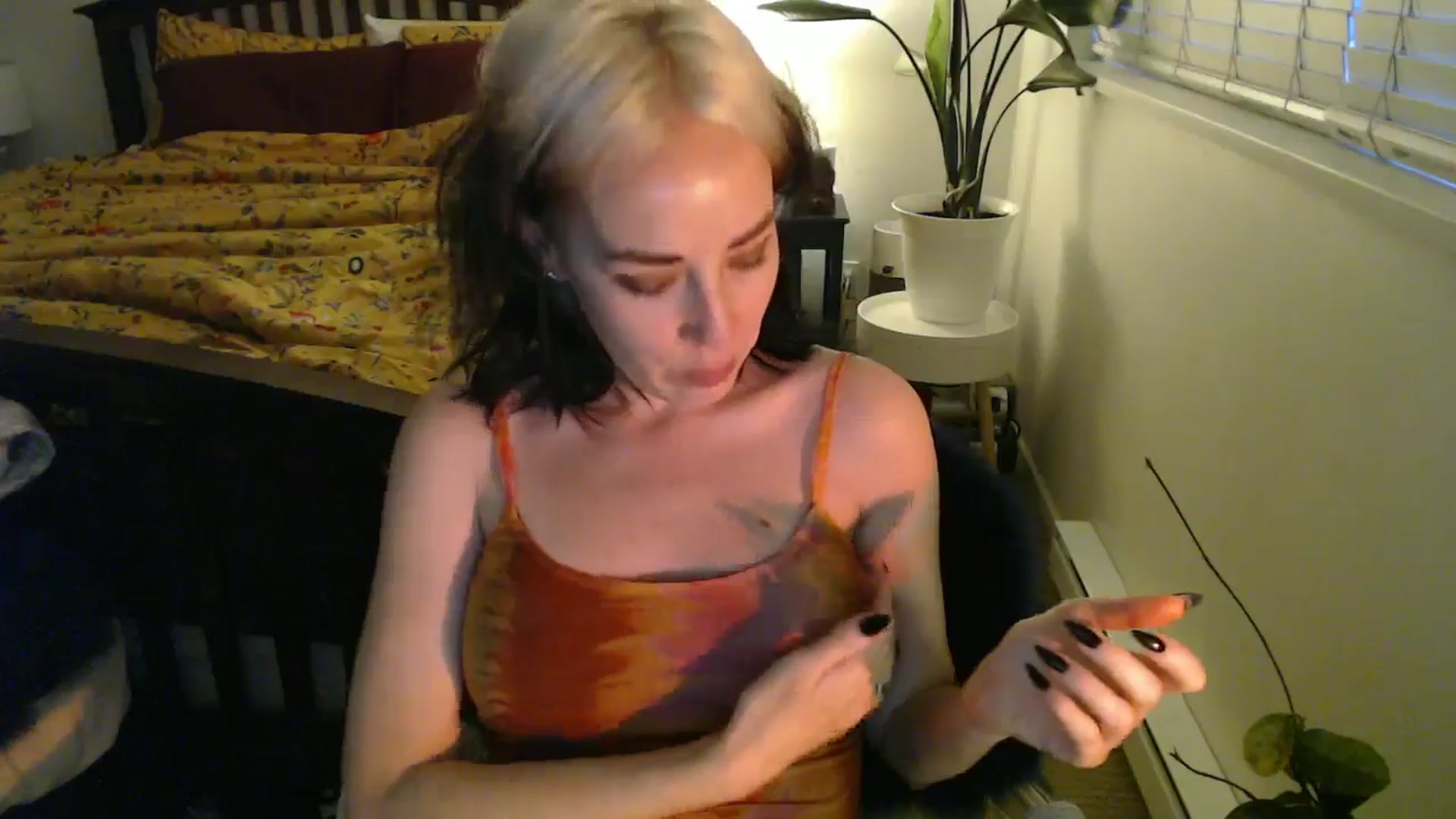Gallery image thumbnail from NahlaHoney's myfreecams stream on, 09/24/2024, 03:11 image 5 of 20