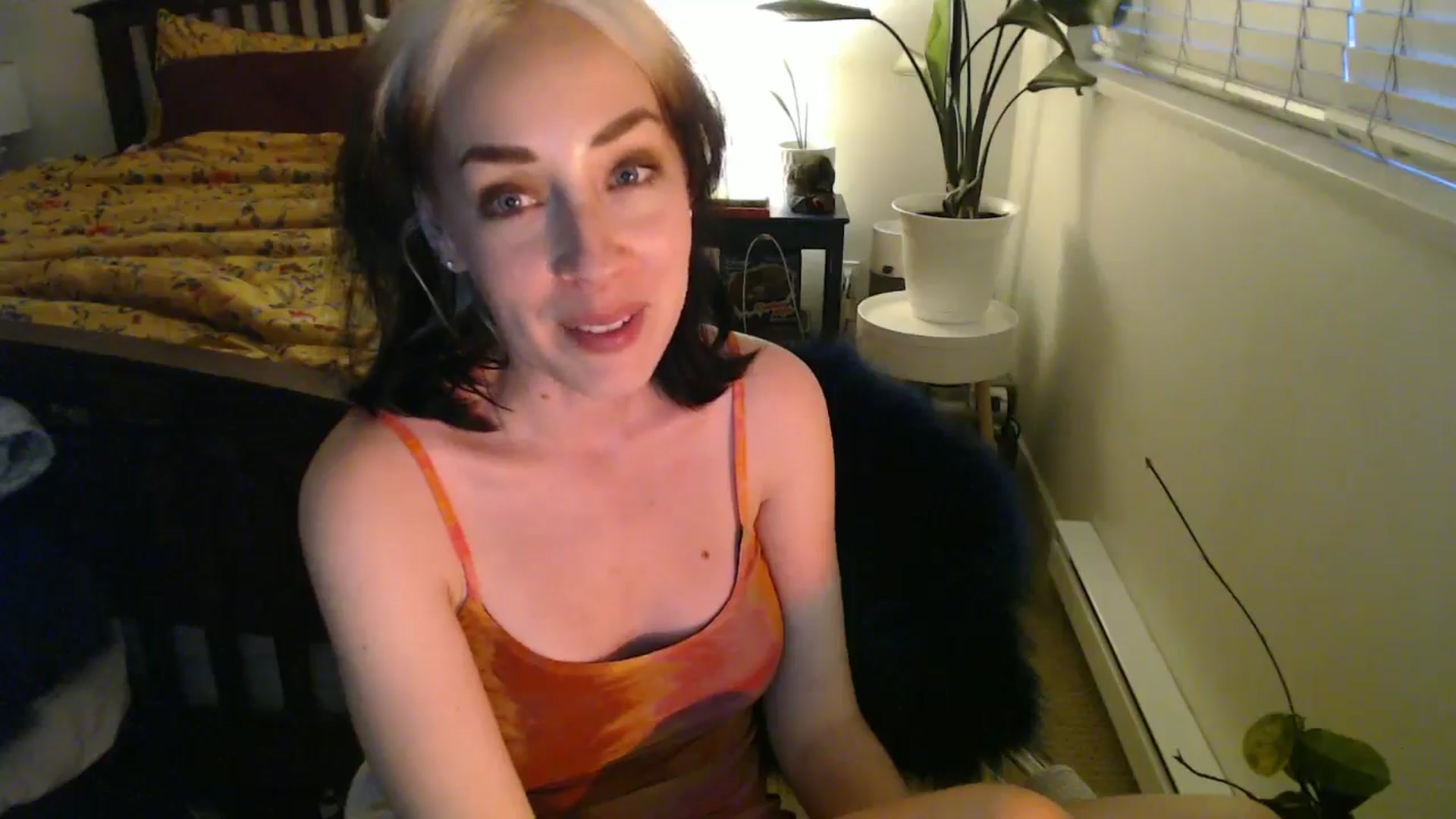 Gallery image thumbnail from NahlaHoney's myfreecams stream on, 09/24/2024, 03:11 image 3 of 20
