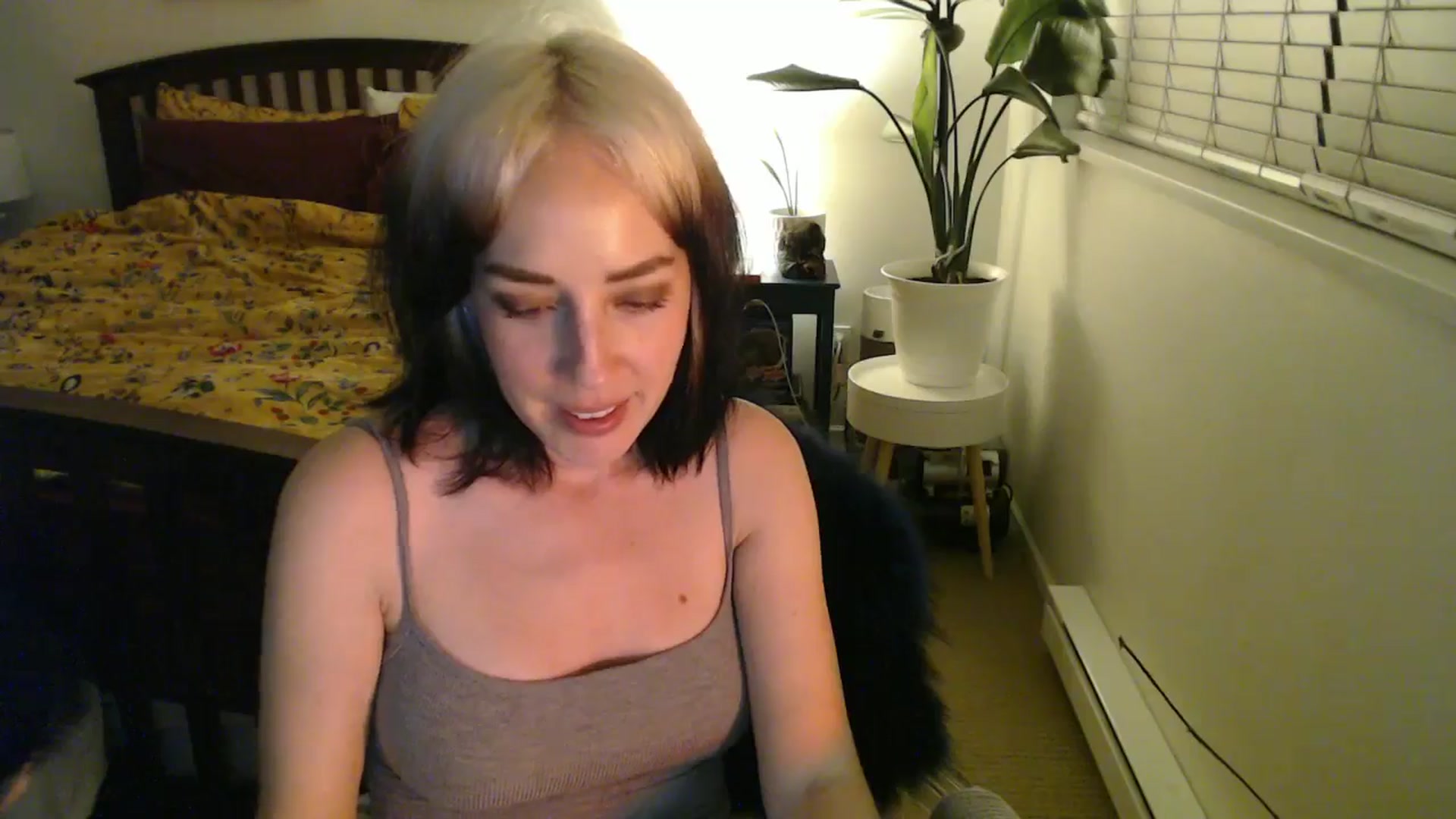Gallery image thumbnail from NahlaHoney's myfreecams stream on, 09/26/2024, 04:02 image 16 of 20