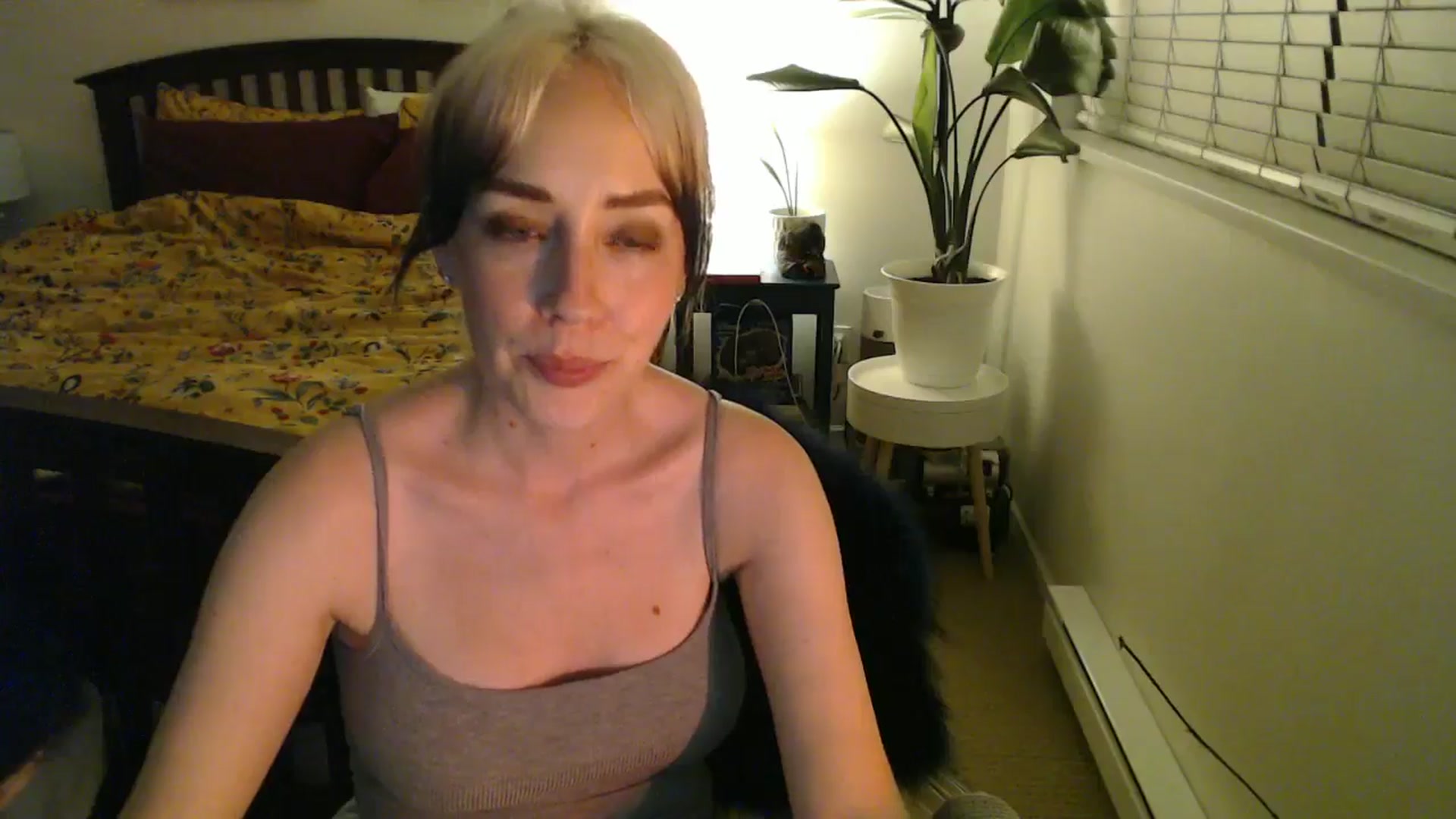 Gallery image thumbnail from NahlaHoney's myfreecams stream on, 09/26/2024, 04:02 image 17 of 20