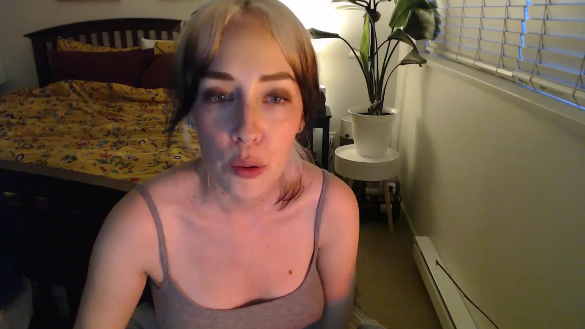 Gallery image thumbnail from NahlaHoney's myfreecams stream on, 09/26/2024, 04:02 image 3 of 20