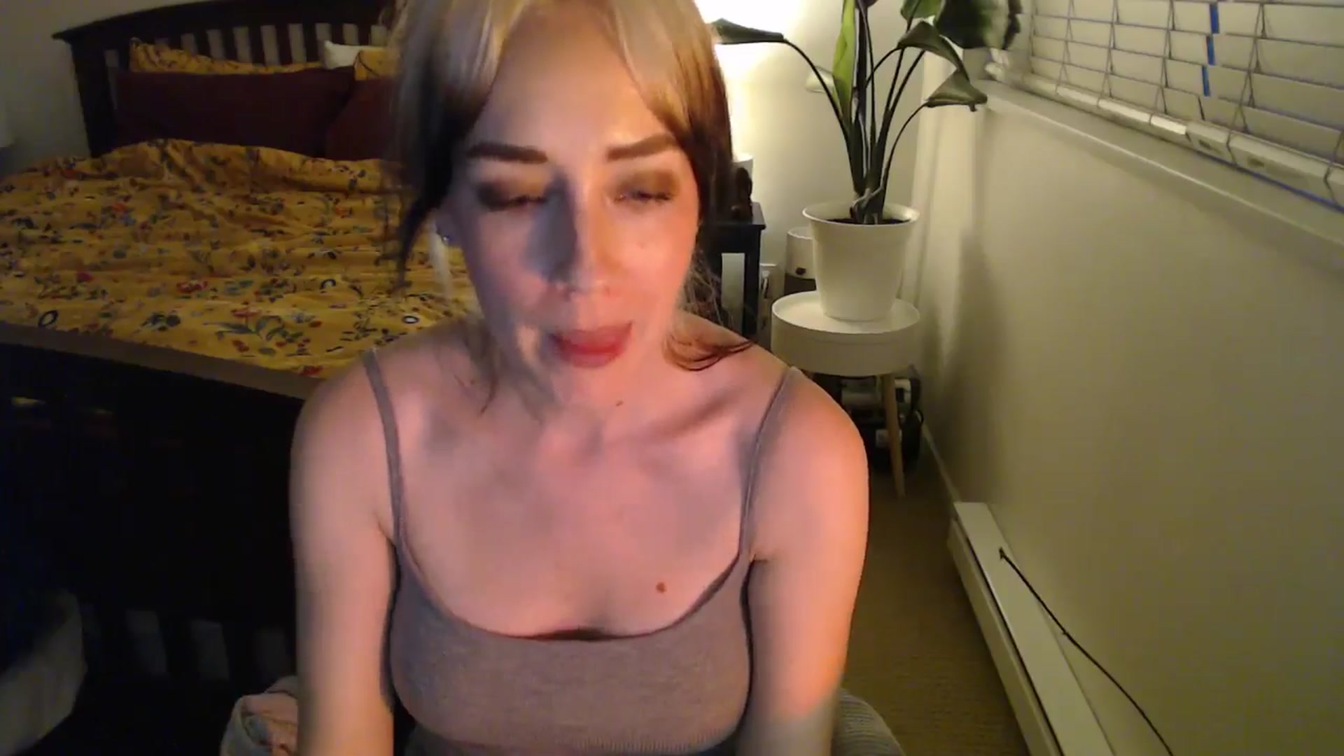 Gallery image thumbnail from NahlaHoney's myfreecams stream on, 09/26/2024, 04:02 image 5 of 20
