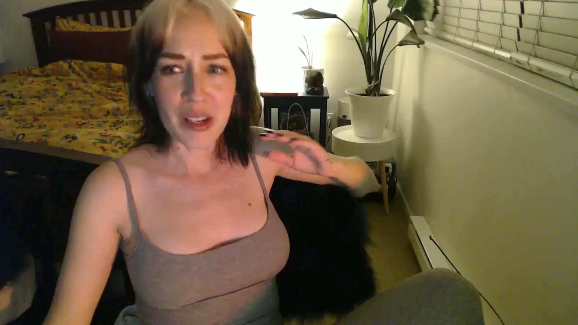 Gallery image thumbnail from NahlaHoney's myfreecams stream on, 09/26/2024, 04:02 image 12 of 20