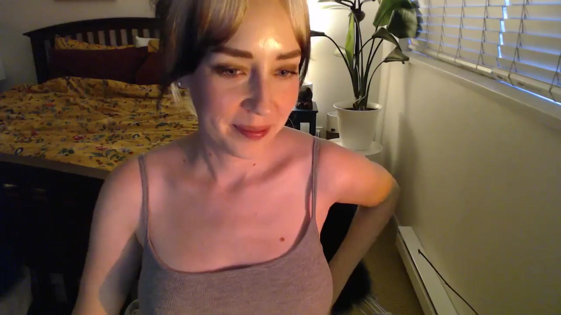 Gallery image thumbnail from NahlaHoney's myfreecams stream on, 09/26/2024, 04:02 image 2 of 20