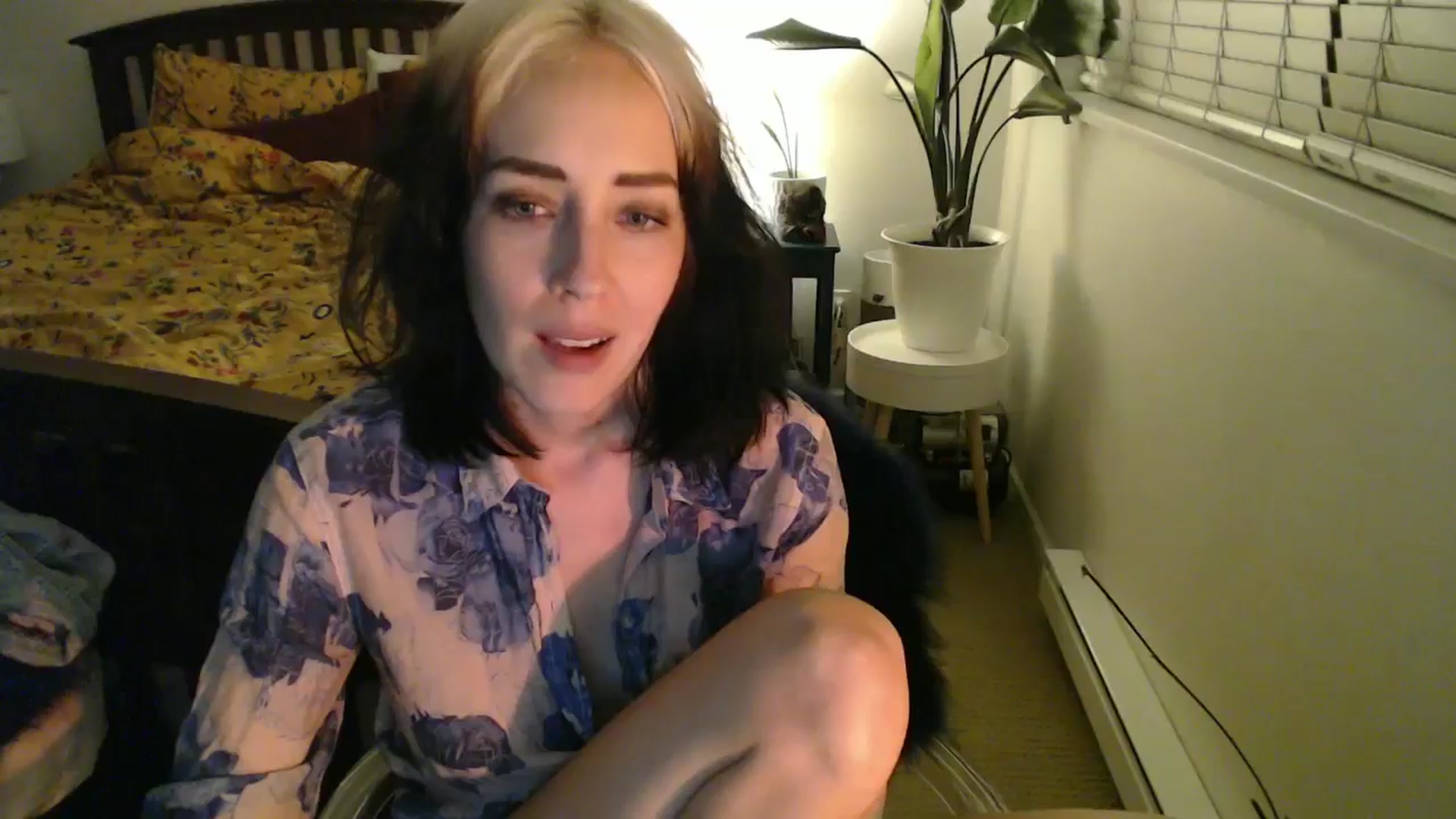 Gallery image thumbnail from NahlaHoney's myfreecams stream on, 09/30/2024, 04:28 image 19 of 20