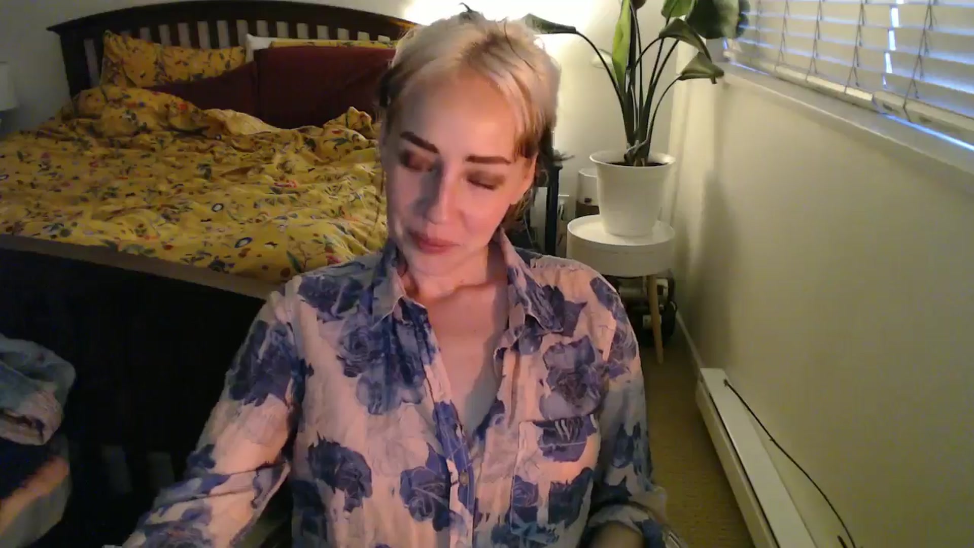Gallery image thumbnail from NahlaHoney's myfreecams stream on, 09/30/2024, 04:28 image 3 of 20