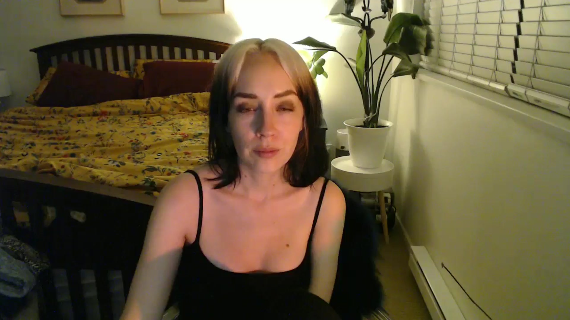 Gallery image thumbnail from NahlaHoney's myfreecams stream on, 10/03/2024, 04:55 image 14 of 20