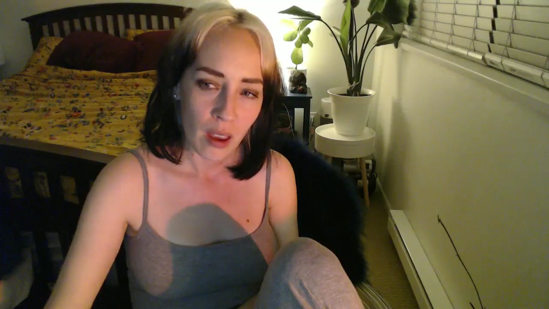 Gallery image thumbnail from NahlaHoney's myfreecams stream on, 10/06/2024, 03:24 image 15 of 20