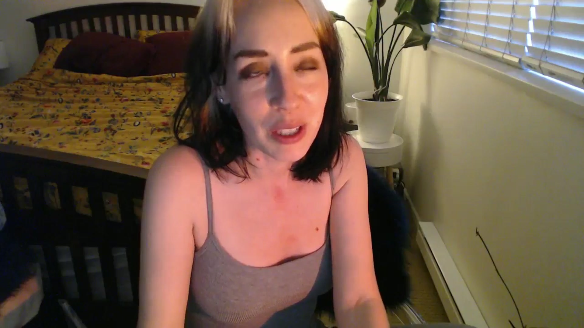 Gallery image thumbnail from NahlaHoney's myfreecams stream on, 10/06/2024, 03:24 image 3 of 20