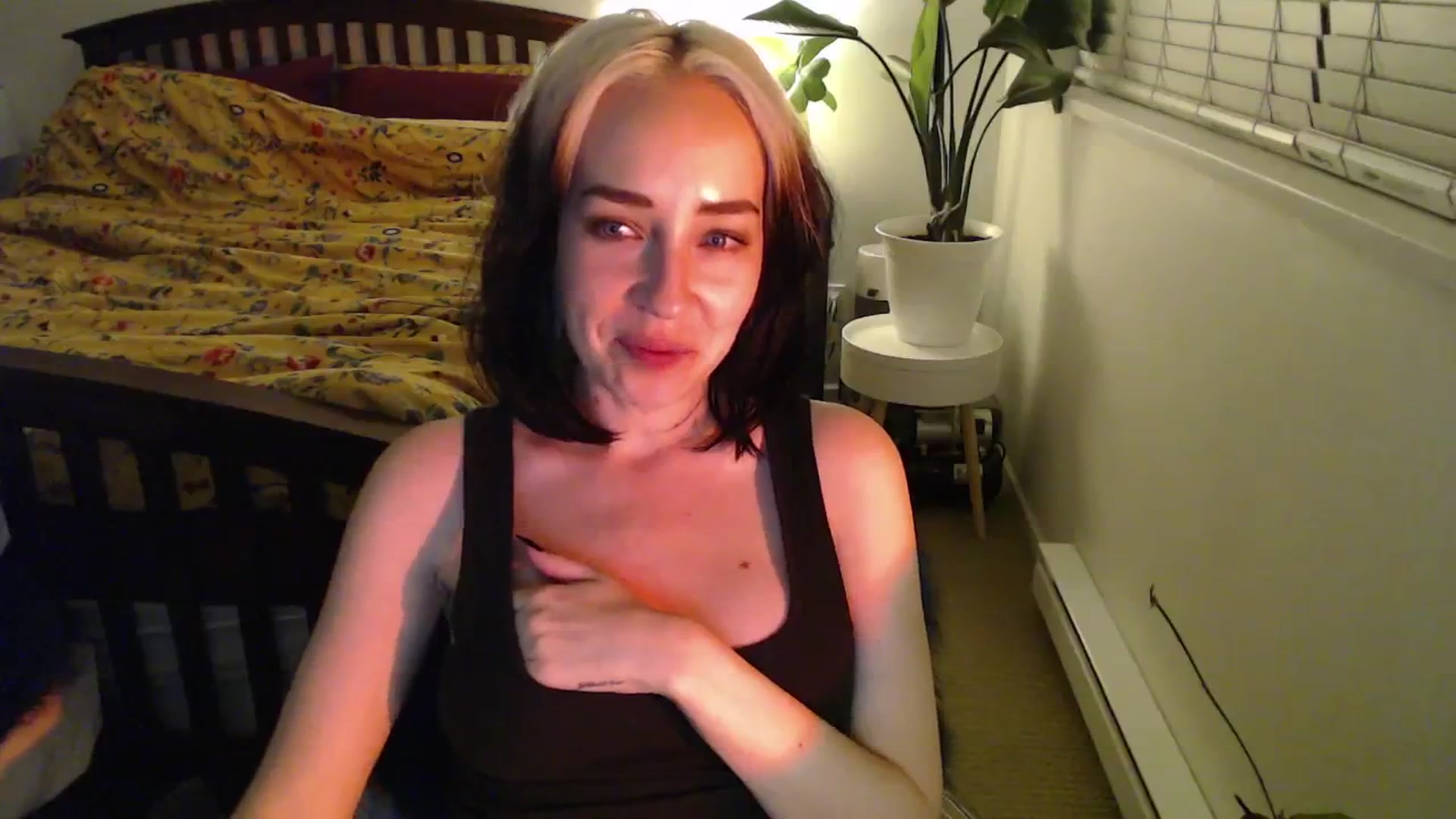 Gallery image thumbnail from NahlaHoney's myfreecams stream on, 10/08/2024, 03:51 image 5 of 20