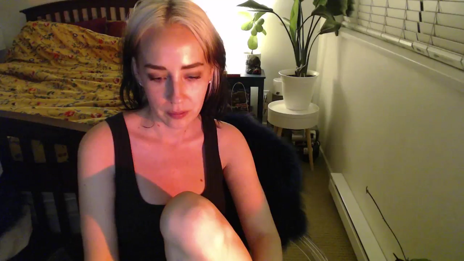 Gallery image thumbnail from NahlaHoney's myfreecams stream on, 10/08/2024, 03:51 image 19 of 20