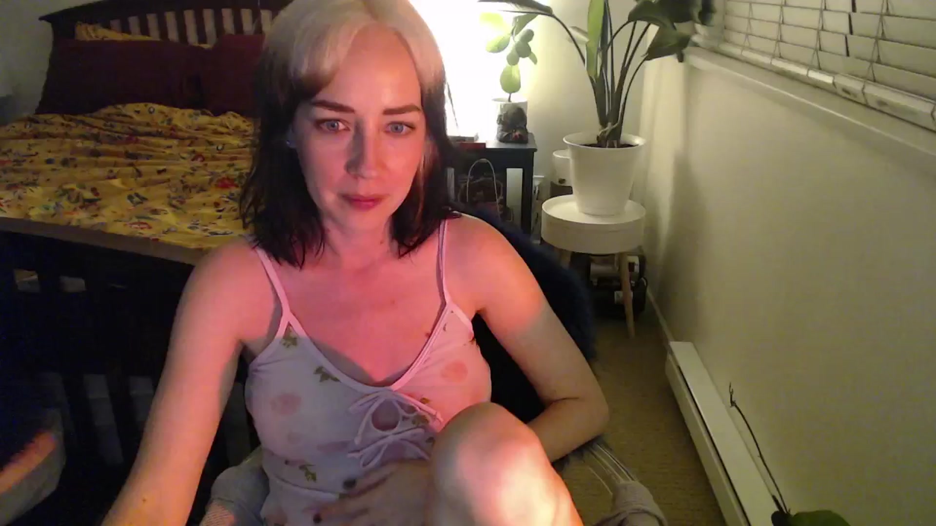 Gallery image thumbnail from NahlaHoney's myfreecams stream on, 10/17/2024, 02:20 image 8 of 20
