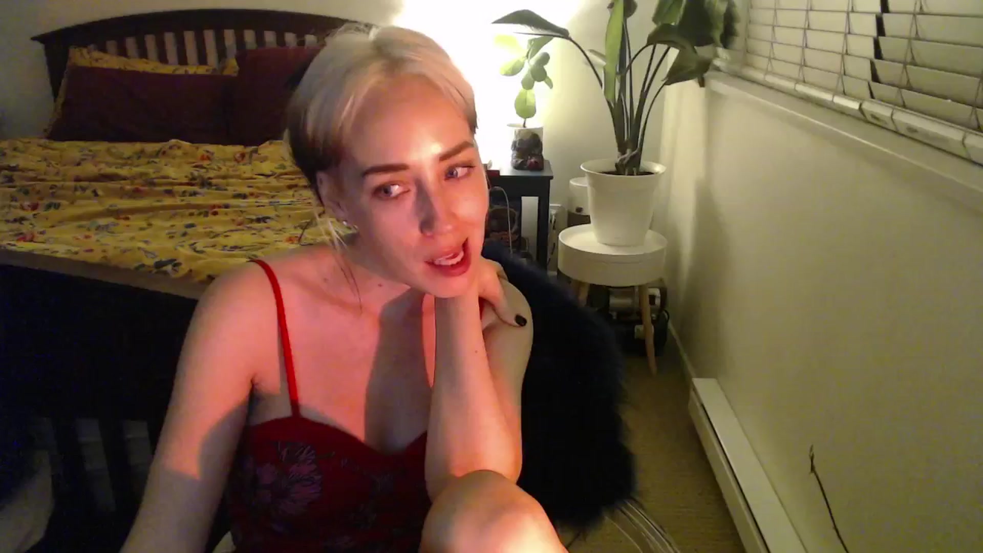Gallery image thumbnail from NahlaHoney's myfreecams stream on, 10/18/2024, 05:13 image 1 of 20