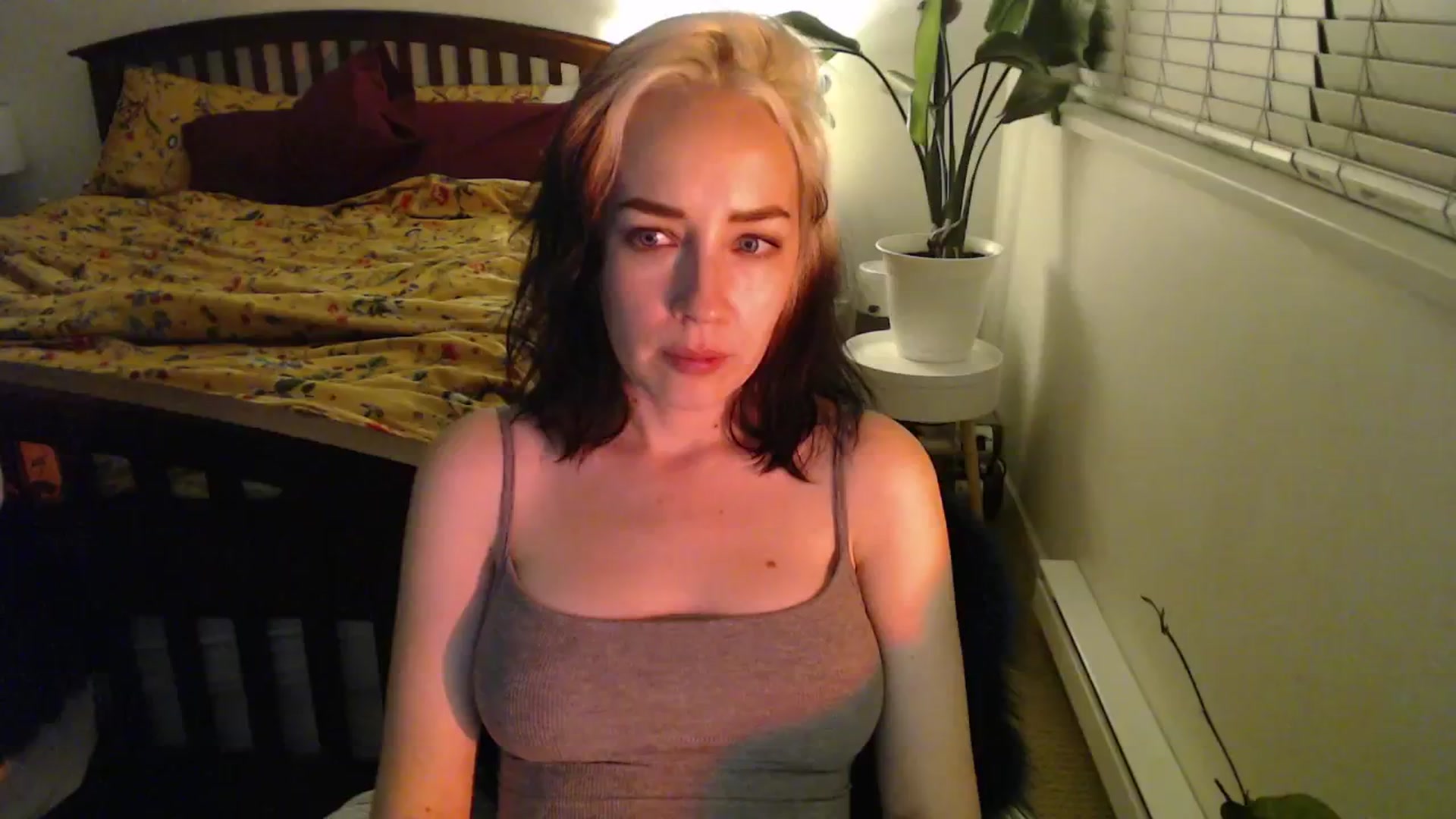 Gallery image thumbnail from NahlaHoney's myfreecams stream on, 10/21/2024, 03:24 image 3 of 20
