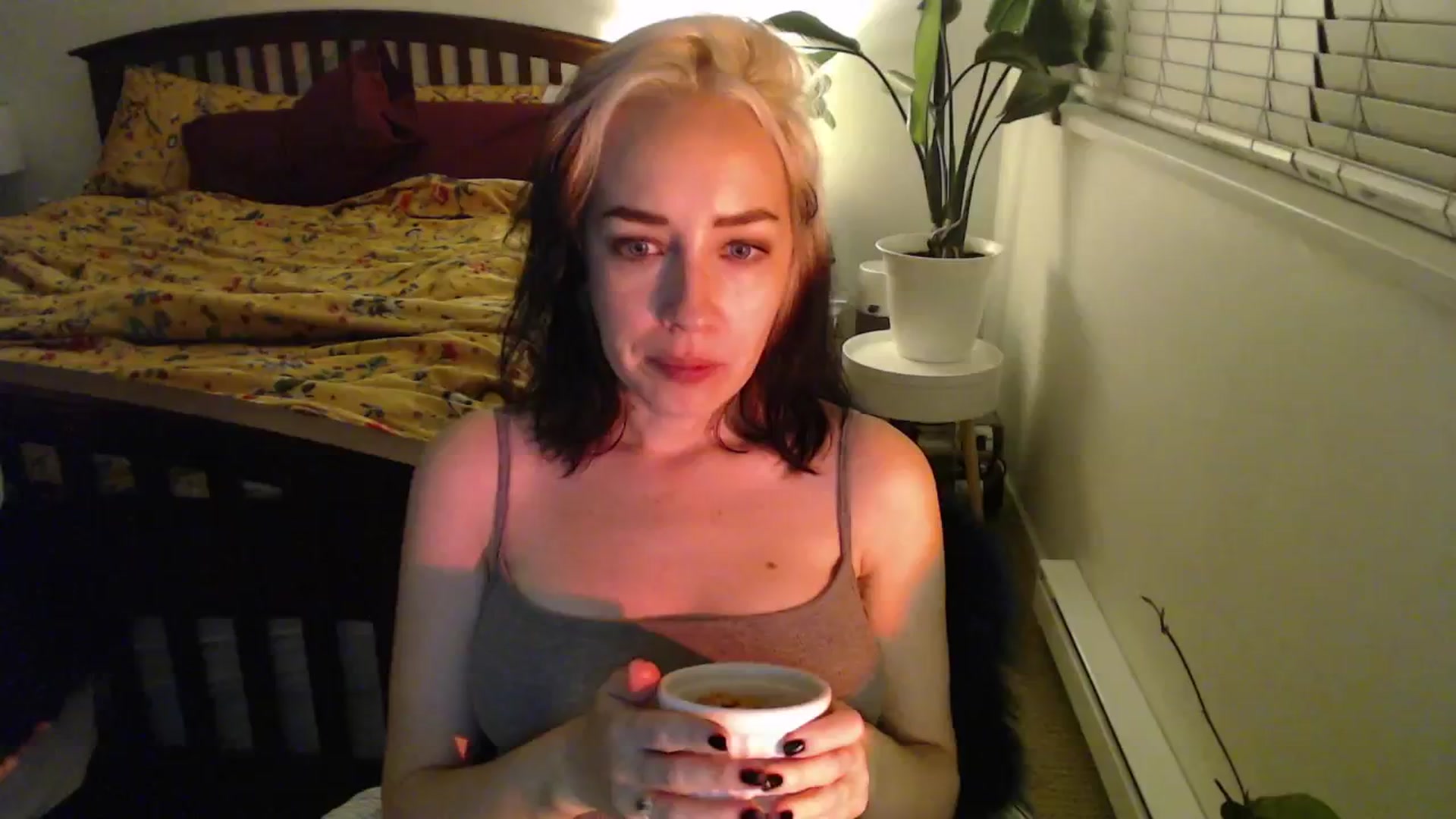 Gallery image thumbnail from NahlaHoney's myfreecams stream on, 10/21/2024, 03:24 image 4 of 20