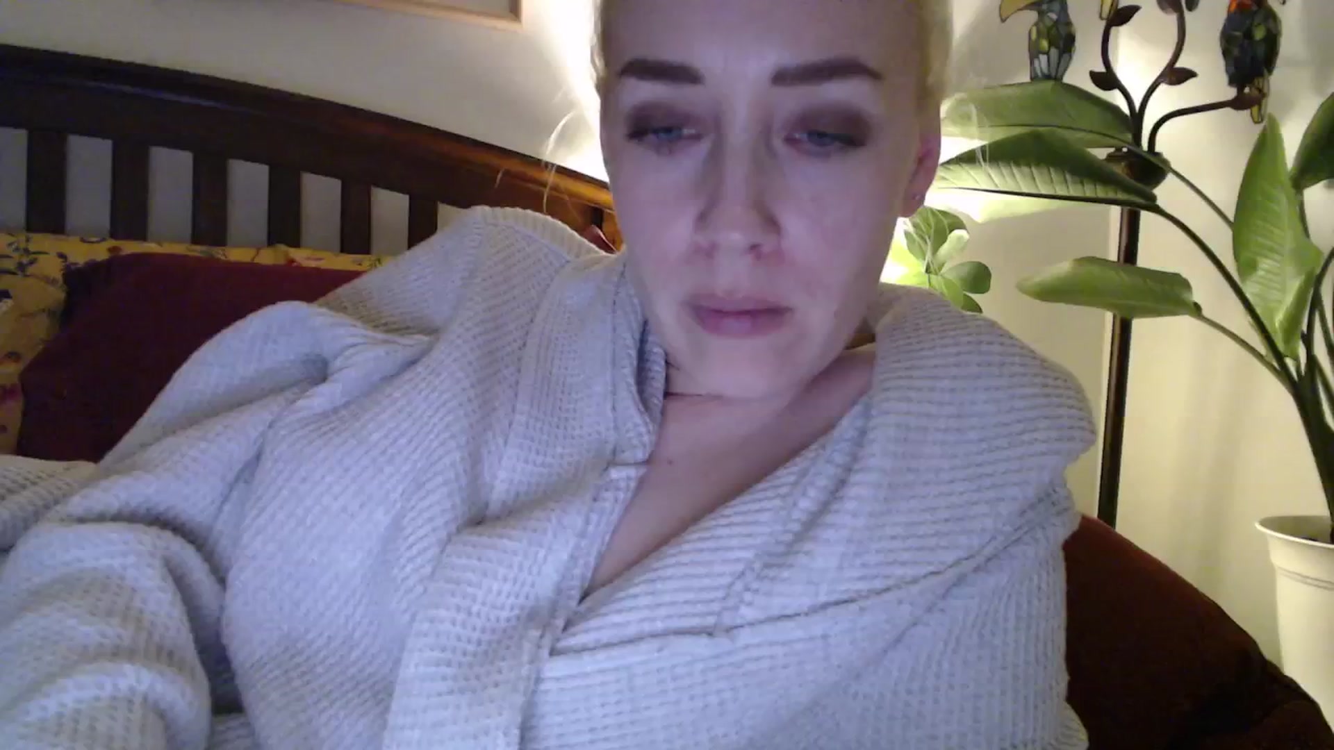 Gallery image thumbnail from NahlaHoney's myfreecams stream on, 10/21/2024, 05:45 image 16 of 20