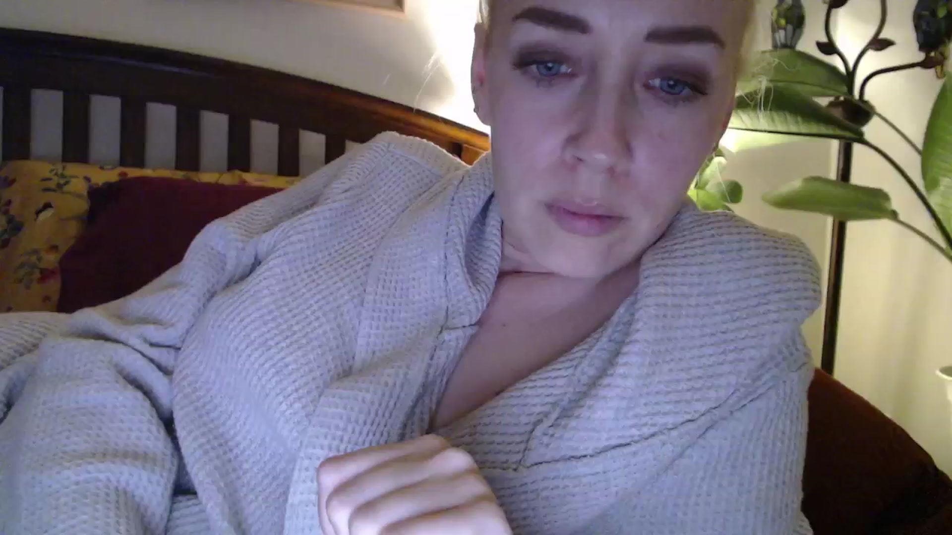 Gallery image thumbnail from NahlaHoney's myfreecams stream on, 10/21/2024, 05:45 image 2 of 20
