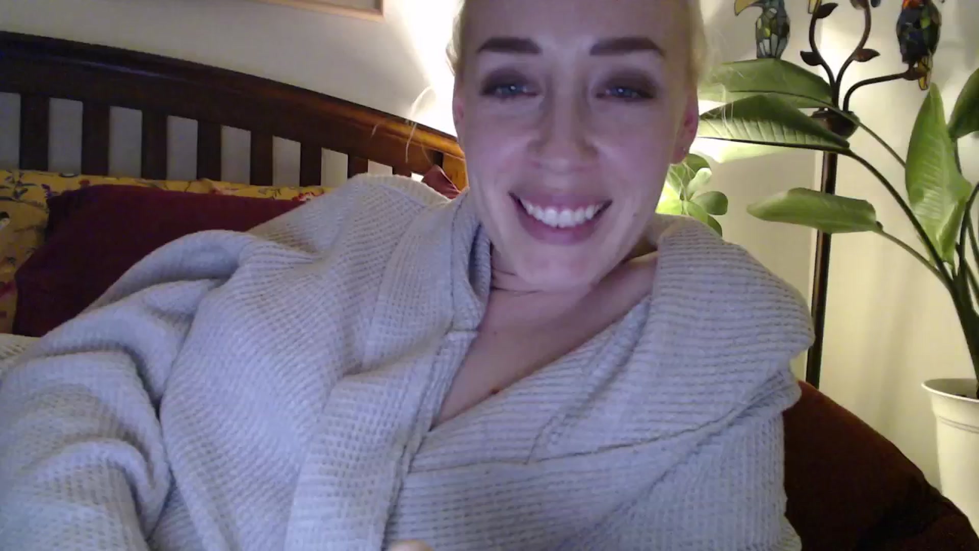 Gallery image thumbnail from NahlaHoney's myfreecams stream on, 10/21/2024, 05:45 image 20 of 20