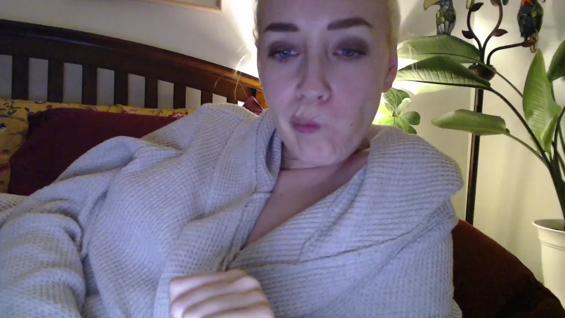 Gallery image thumbnail from NahlaHoney's myfreecams stream on, 10/21/2024, 05:45 image 15 of 20