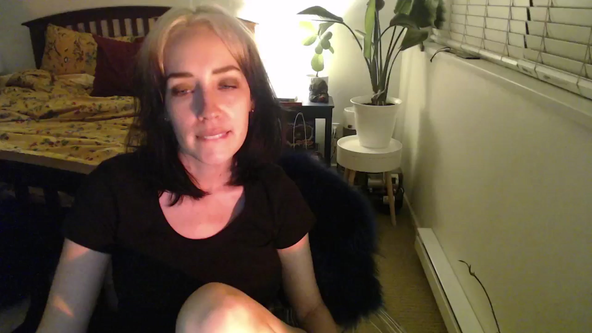 Gallery image thumbnail from NahlaHoney's myfreecams stream on, 10/23/2024, 03:36 image 16 of 20