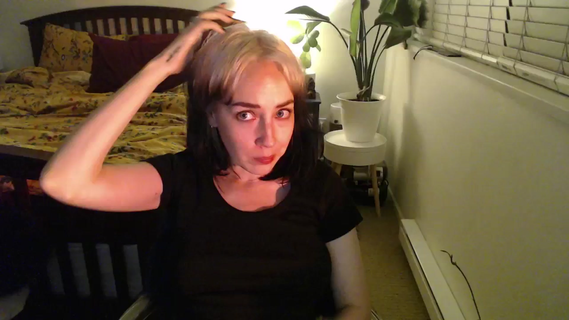 Gallery image thumbnail from NahlaHoney's myfreecams stream on, 10/23/2024, 03:36 image 11 of 20