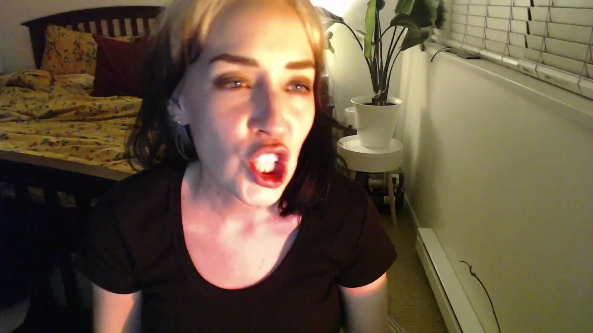 Gallery image thumbnail from NahlaHoney's myfreecams stream on, 10/23/2024, 03:36 image 14 of 20