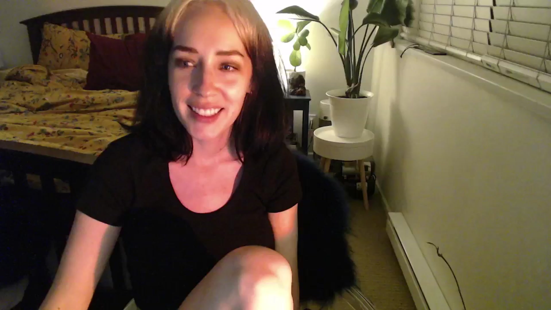 Gallery image thumbnail from NahlaHoney's myfreecams stream on, 10/23/2024, 03:36 image 18 of 20