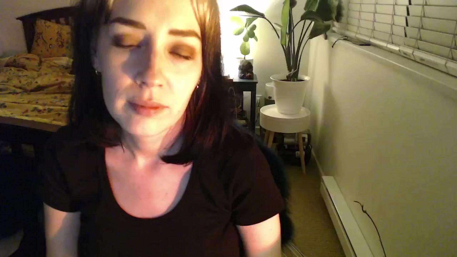 Gallery image thumbnail from NahlaHoney's myfreecams stream on, 10/23/2024, 03:36 image 10 of 20