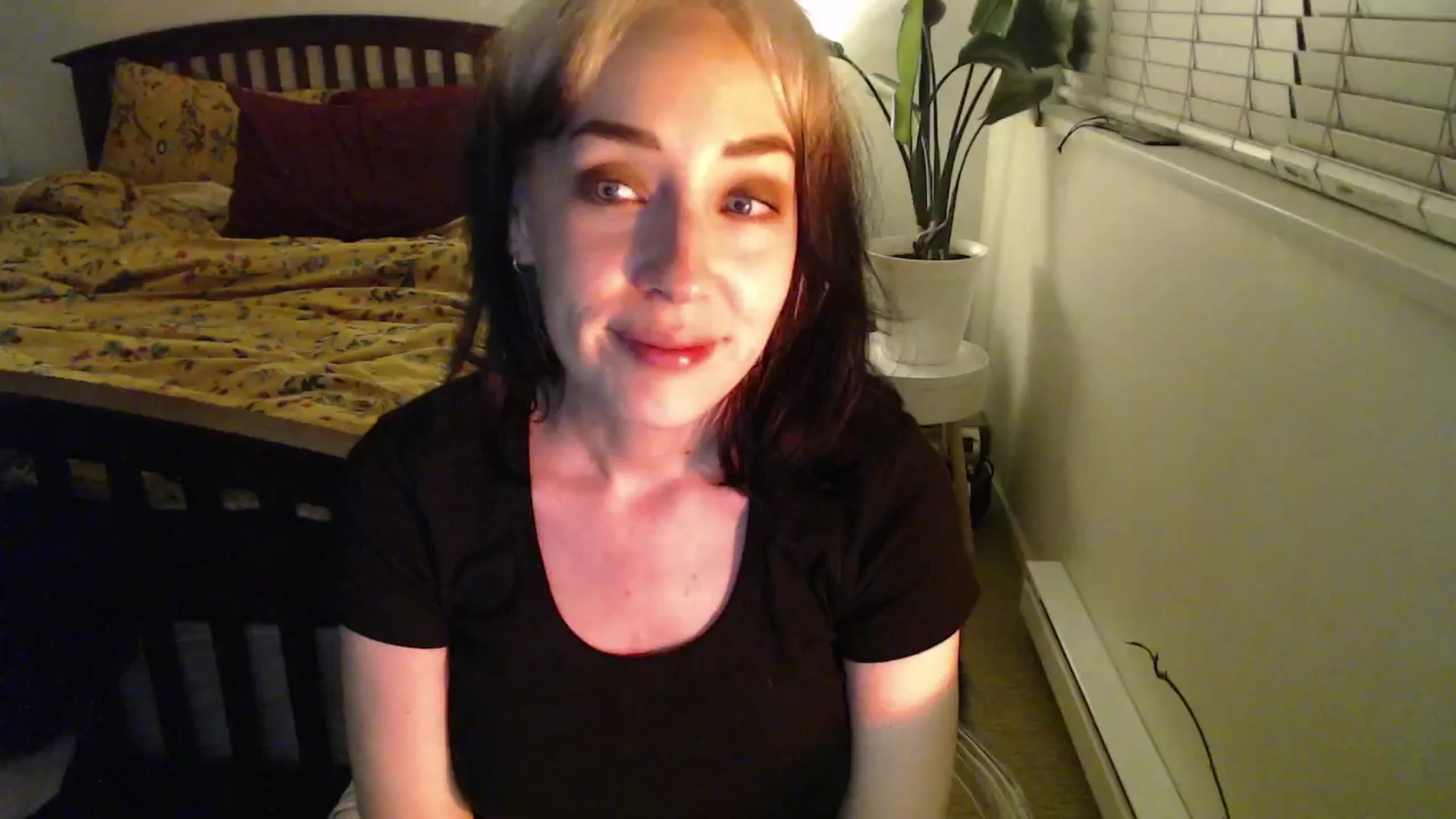 Gallery image thumbnail from NahlaHoney's myfreecams stream on, 10/23/2024, 03:36 image 6 of 20