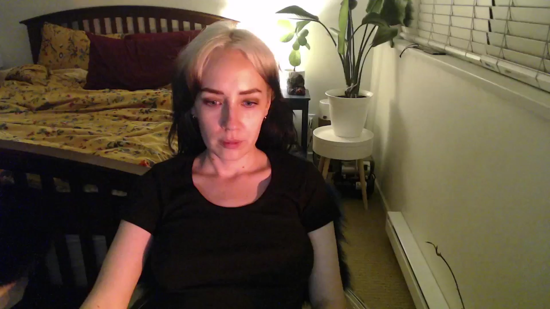 Gallery image thumbnail from NahlaHoney's myfreecams stream on, 10/23/2024, 03:36 image 12 of 20