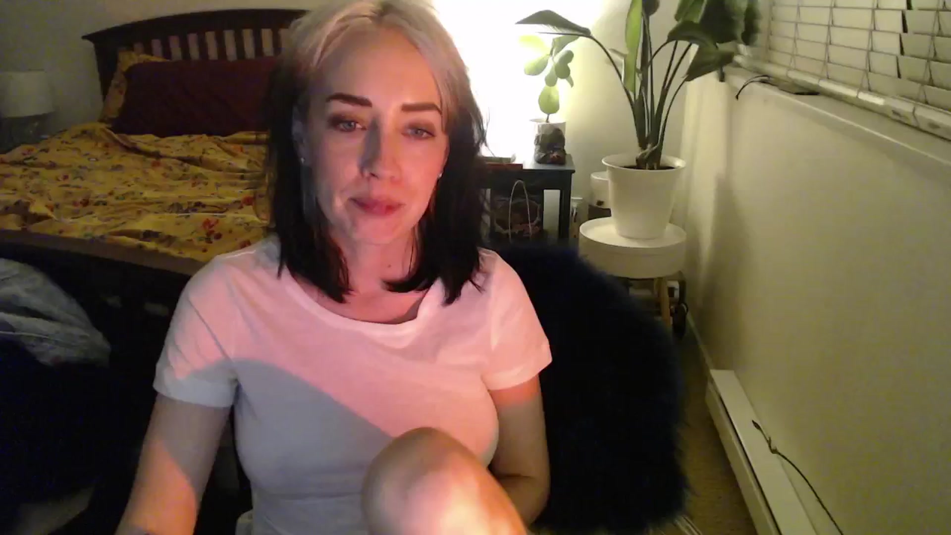 Gallery image thumbnail from NahlaHoney's myfreecams stream on, 10/29/2024, 03:00 image 19 of 20