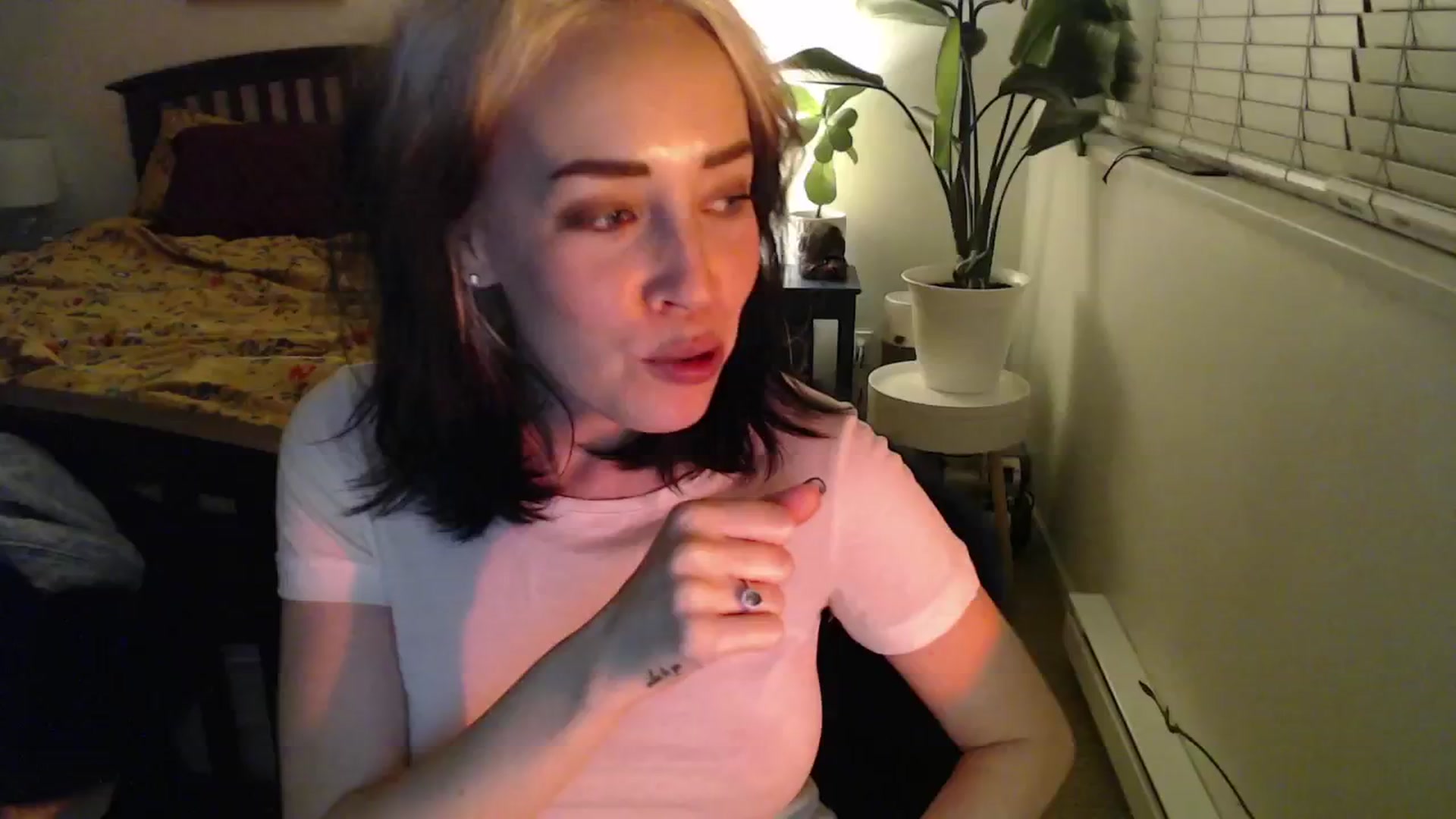 Gallery image thumbnail from NahlaHoney's myfreecams stream on, 10/29/2024, 03:00 image 5 of 20