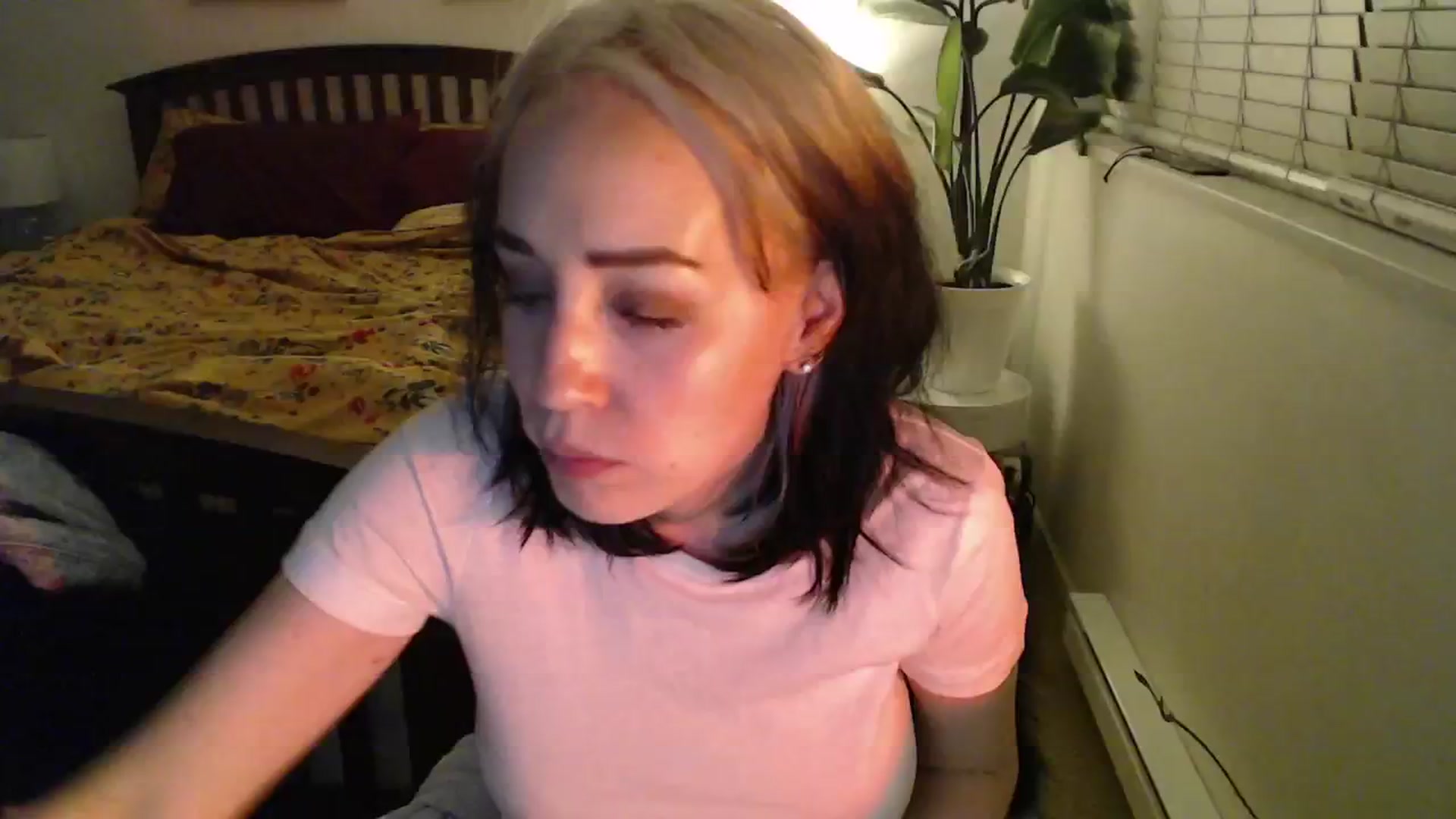 Gallery image thumbnail from NahlaHoney's myfreecams stream on, 10/29/2024, 03:00 image 16 of 20