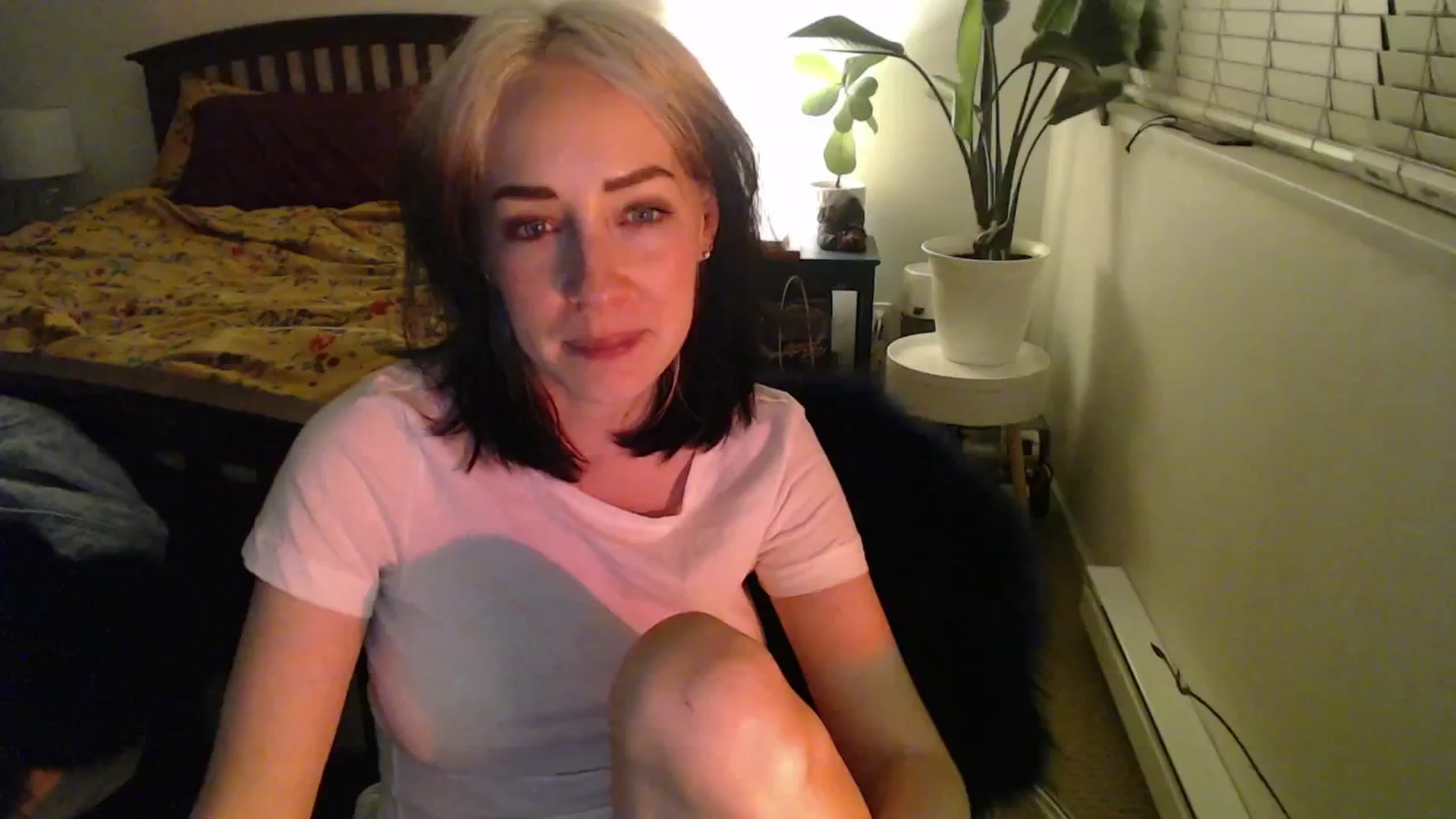 Gallery image thumbnail from NahlaHoney's myfreecams stream on, 10/29/2024, 03:00 image 17 of 20