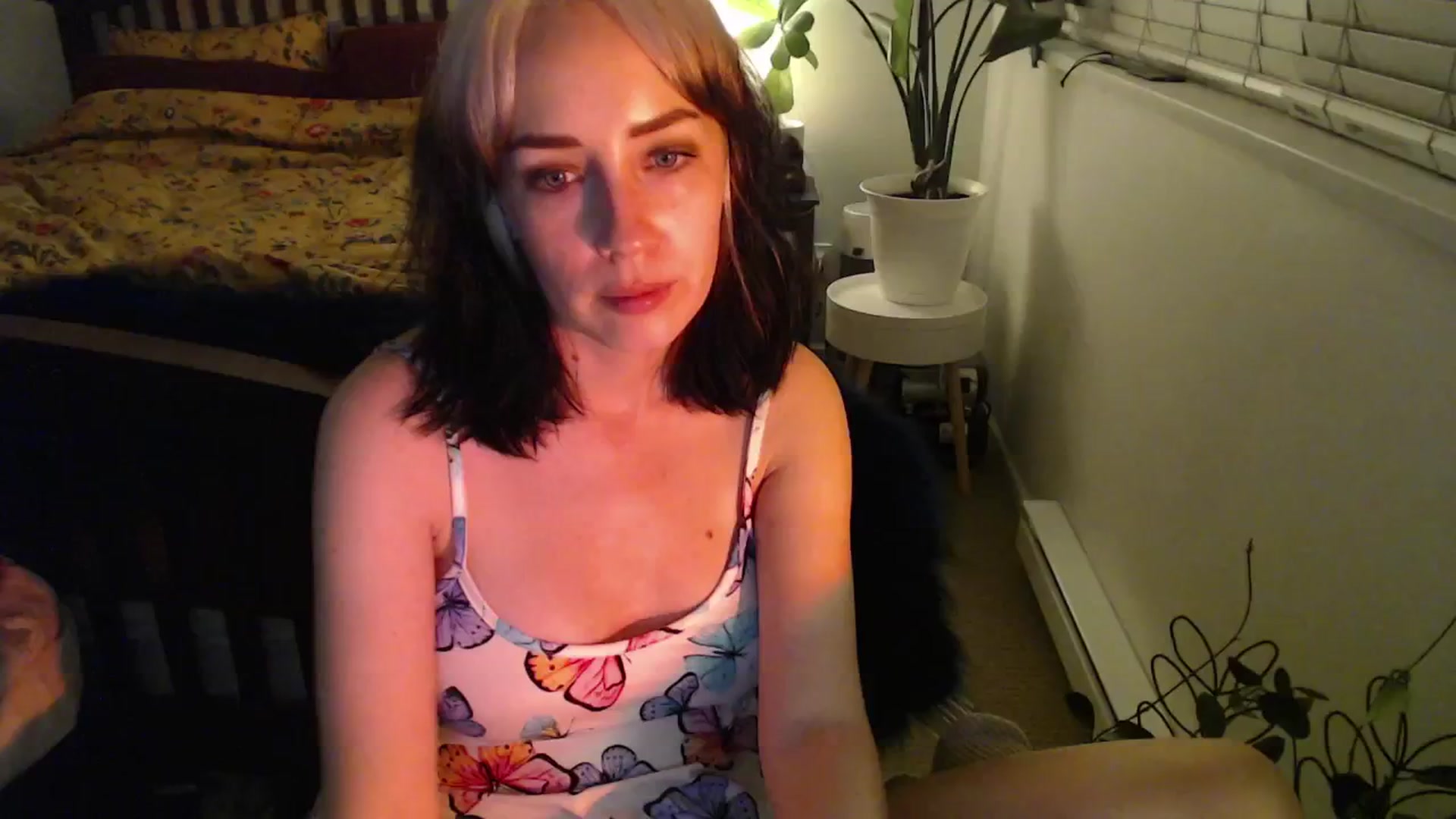 Gallery image thumbnail from NahlaHoney's myfreecams stream on, 11/06/2024, 03:49 image 17 of 20