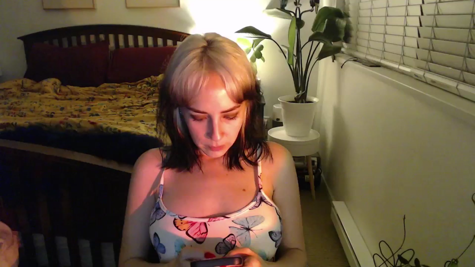 Gallery image thumbnail from NahlaHoney's myfreecams stream on, 11/06/2024, 05:02 image 12 of 20